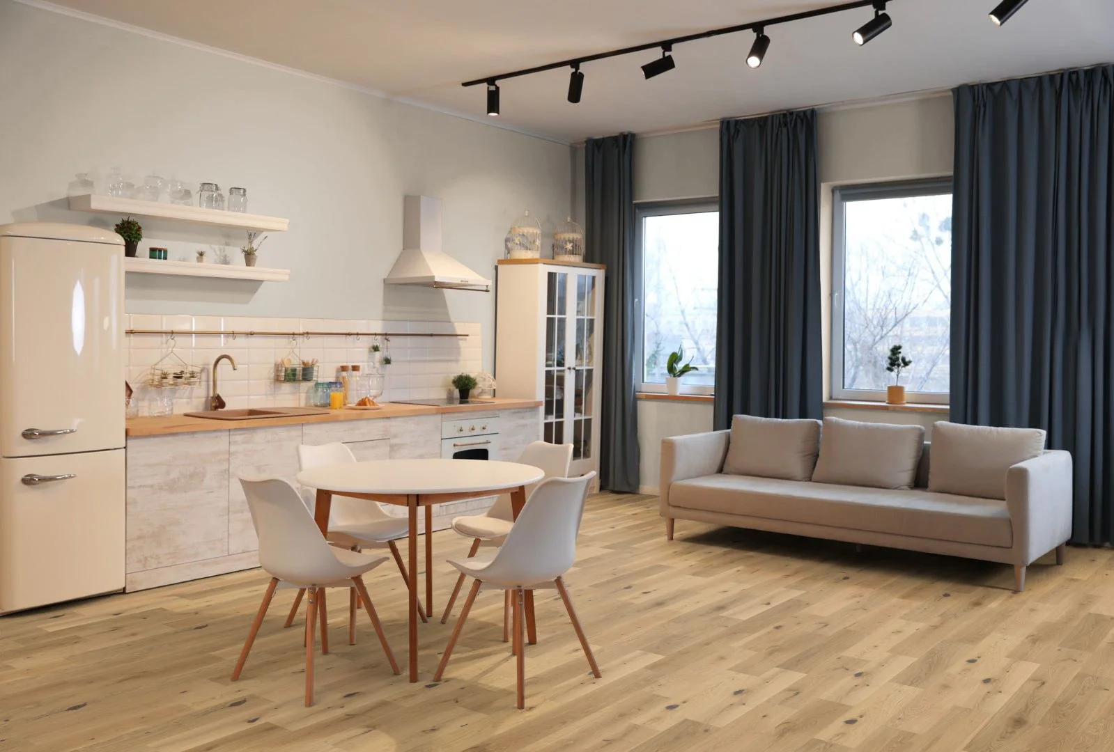 Lignum Strata Prestige Oak 180 - Quality Carpets in Wednesfield