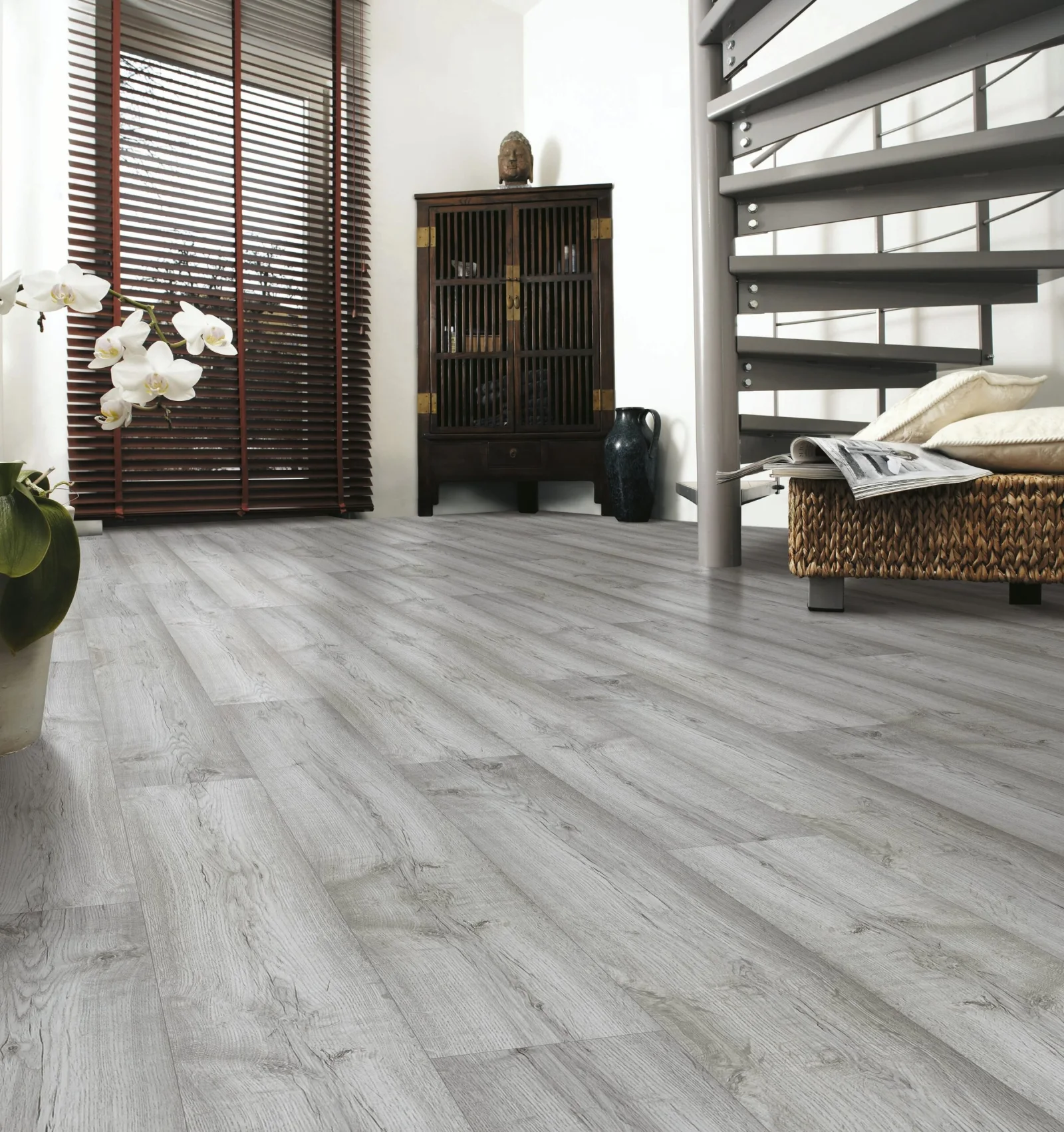 Eurohome Dartmoor Oak Laminate Flooring - Quality Choice