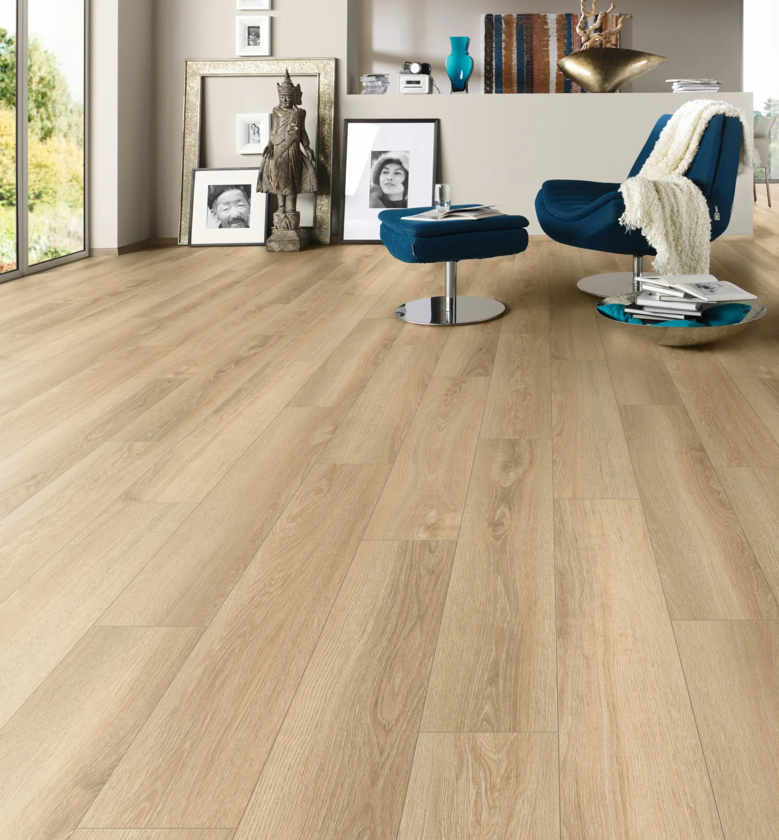 Super Natural Classic Cashew Montreux Oak Laminate Flooring