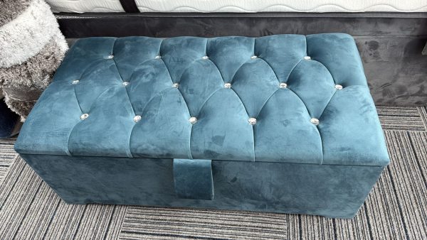 Judge storage bench - Image 2
