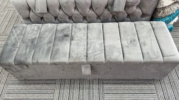 Judge storage bench
